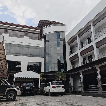 Peridot Suites Davao City Extérieur photo