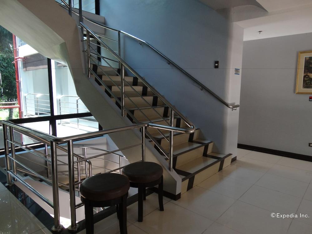 Peridot Suites Davao City Extérieur photo