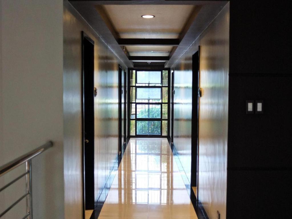 Peridot Suites Davao City Extérieur photo